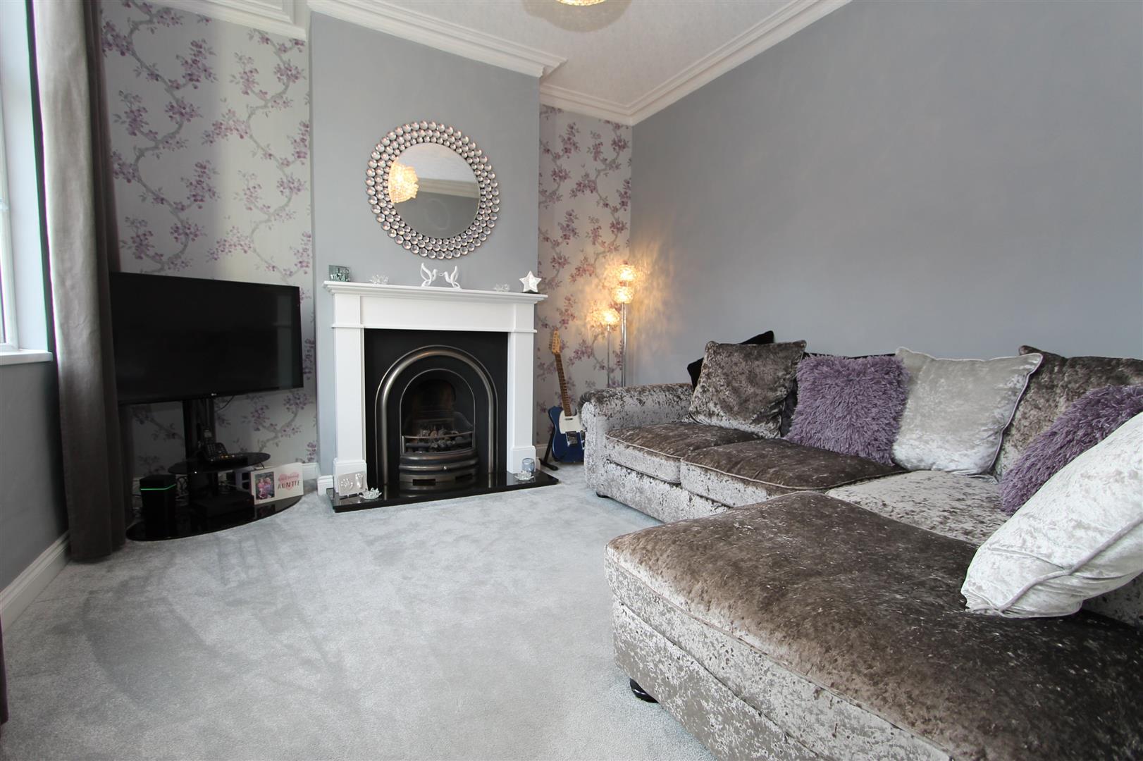 3 bed property in Vine Street, Kidderminster